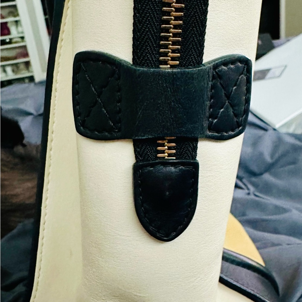 Celine Black and Cream Women's Bag - Picture 11 of 15